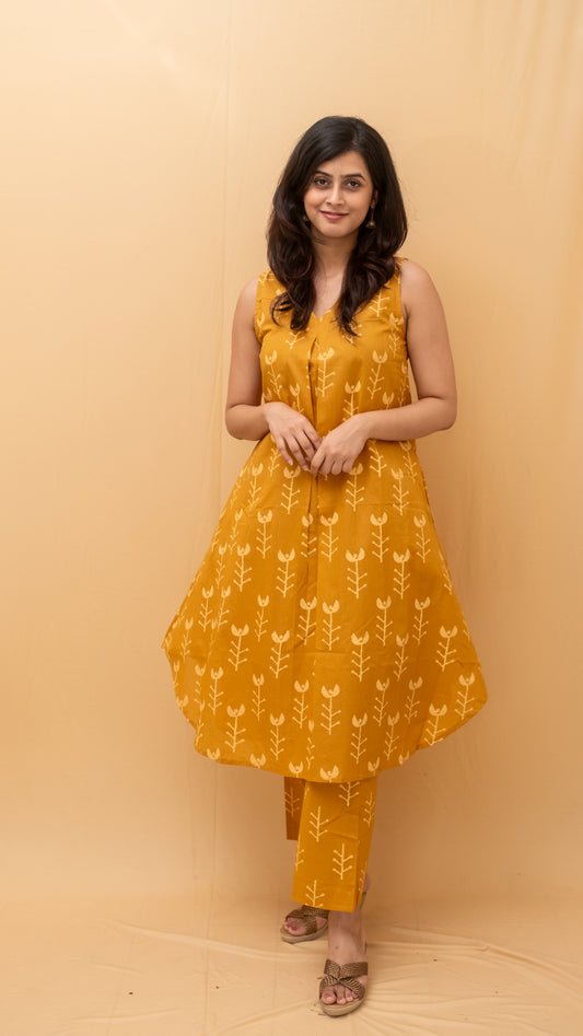 Ochre Geometric Block Printed Kurti Set